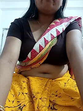 Snapshot of Priya_2222 chatting on April 2026 06:28:01 PM Priya 2222 online show from April 2026 06:28:01 PM