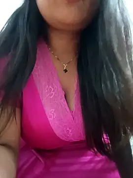 Snapshot of Priya_2222 chatting on May 2026 07:33:01 PM Priya 2222 online show from May 2026 07:33:01 PM