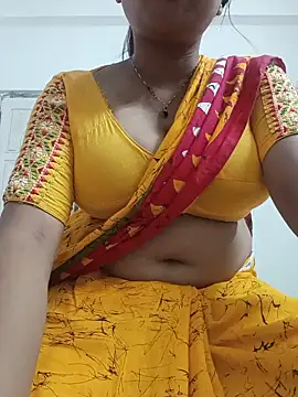 Snapshot of Priya_2222 chatting on May 2026 07:20:01 PM Priya 2222 online show from May 2026 07:20:01 PM