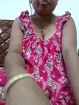 Snapshot of Priya_2222 chatting on May 2026 07:06:01 AM Priya 2222 online show from May 2026 07:06:01 AM
