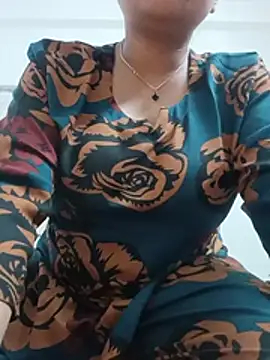 Snapshot of Priya_2222 chatting on May 2026 06:05:02 PM Priya 2222 online show from May 2026 06:05:02 PM
