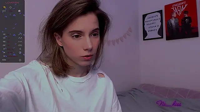 Snapshot of _ni_kiss chatting on March 2025 05:07:01 PM ni kiss online show from March 2025 05:07:01 PM