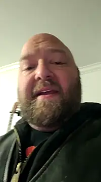 Snapshot of Strong_Bear89 chatting on December 2024 09:11:01 AM Strong Bear89 online show from December 2024 09:11:01 AM