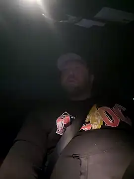 Snapshot of Strong_Bear89 chatting on January 2025 12:33:01 AM Strong Bear89 online show from January 2025 12:33:01 AM