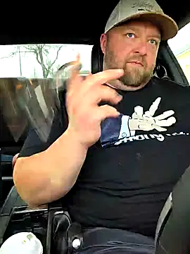 Snapshot of Strong_Bear89 chatting on February 2025 05:52:02 PM Strong Bear89 online show from February 2025 05:52:02 PM