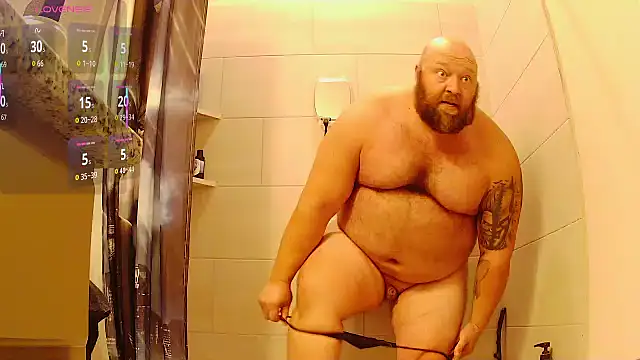 Strong Bear89 online show from May 2026 01:58:02 AM