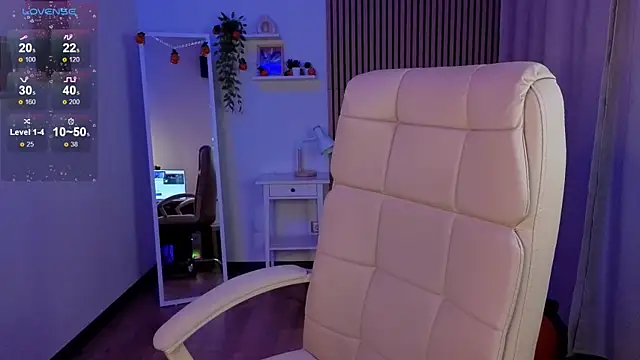 Snapshot of margeriTirell chatting on November 2025 02:45:02 AM margeriTirell online show from November 2025 02:45:02 AM