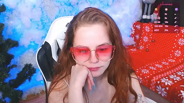 Snapshot of Fox_Lisa chatting on December 2024 09:23:01 AM Fox Lisa online show from December 2024 09:23:01 AM