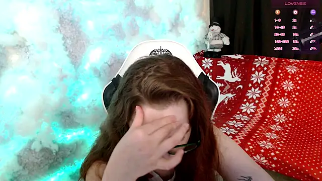 Snapshot of Fox_Lisa chatting on January 2025 02:58:02 PM Fox Lisa online show from January 2025 02:58:02 PM