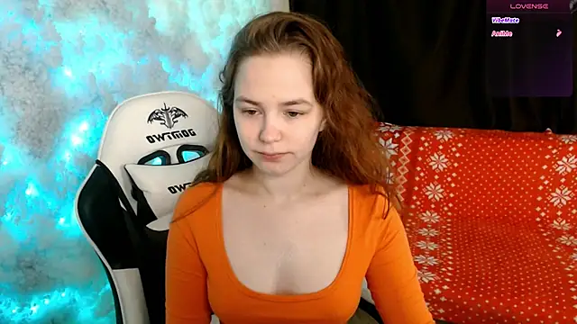 Snapshot of Fox_Lisa chatting on January 2025 09:56:01 AM Fox Lisa online show from January 2025 09:56:01 AM