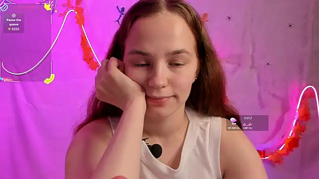 Snapshot of Fox_Lisa chatting on October 2025 08:58:01 PM Fox Lisa online show from October 2025 08:58:01 PM