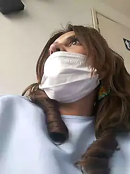 Snapshot of Alysson-- chatting on January 2025 08:04:01 PM Alysson-- online show from January 2025 08:04:01 PM