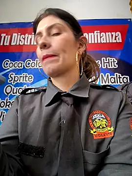 Snapshot of Alysson-- chatting on October 2025 03:04:01 PM Alysson-- online show from October 2025 03:04:01 PM