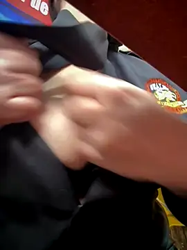 Snapshot of Alysson-- chatting on November 2025 04:17:01 PM Alysson-- online show from November 2025 04:17:01 PM