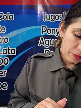 Snapshot of Alysson-- chatting on November 2025 03:55:01 PM Alysson-- online show from November 2025 03:55:01 PM