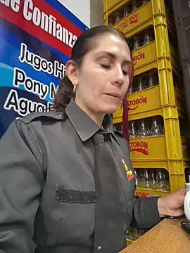 Snapshot of Alysson-- chatting on November 2025 03:19:02 PM Alysson-- online show from November 2025 03:19:02 PM