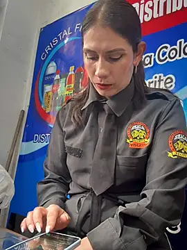 Snapshot of Alysson-- chatting on November 2025 01:23:01 PM Alysson-- online show from November 2025 01:23:01 PM