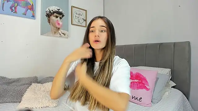 naughtyloverss online show from November 2025 07:37:02 PM