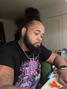 Snapshot of Pap1_Champo chatting on January 2025 05:28:02 AM Pap1 Champo online show from January 2025 05:28:02 AM