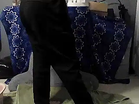 Snapshot of MsPink_Flamingtoes544 chatting on March 2025 11:53:01 AM MsPink Flamingtoes544 online show from March 2025 11:53:01 AM