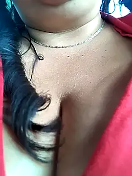 Snapshot of sara_pineros chatting on January 2025 08:40:02 PM sara pineros online show from January 2025 08:40:02 PM