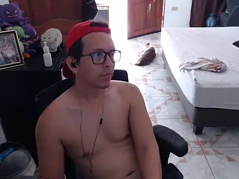 Snapshot of Pit_xxz chatting on October 2025 03:08:01 PM Pit xxz online show from October 2025 03:08:01 PM