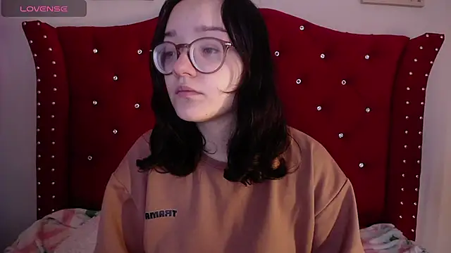 Snapshot of charlotte1-ls chatting on March 2025 10:28:01 PM charlotte1-ls online show from March 2025 10:28:01 PM