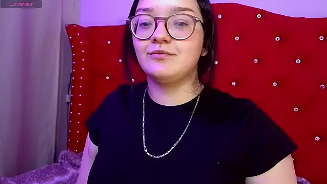 Snapshot of charlotte1-ls chatting on October 2025 09:50:01 PM charlotte1-ls online show from October 2025 09:50:01 PM