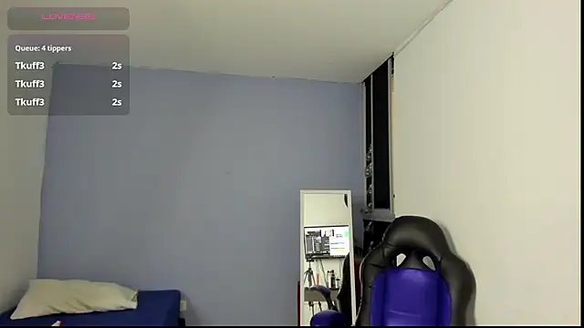 gwen ashly online show from February 2025 09:53:02 PM