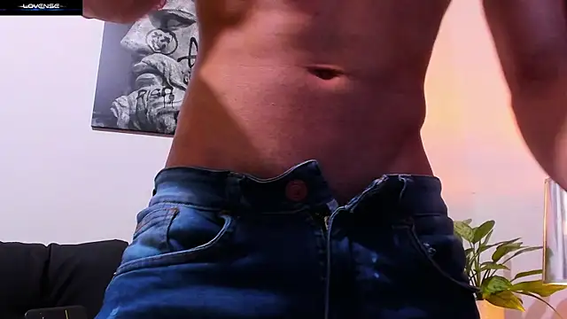 Snapshot of CruzVega chatting on October 2025 08:32:01 PM CruzVega online show from October 2025 08:32:01 PM