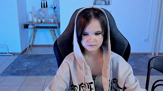 Elainebeness online show from February 2025 01:47:02 AM