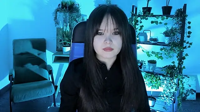 Elainebeness online show from March 2026 07:06:02 PM