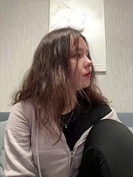 Snapshot of PoppyRobinson chatting on December 2024 08:35:01 AM PoppyRobinson online show from December 2024 08:35:01 AM