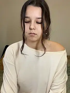 Snapshot of PoppyRobinson chatting on December 2024 11:29:01 AM PoppyRobinson online show from December 2024 11:29:01 AM