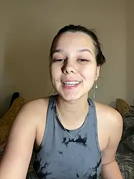 Snapshot of PoppyRobinson chatting on January 2025 04:02:02 PM PoppyRobinson online show from January 2025 04:02:02 PM