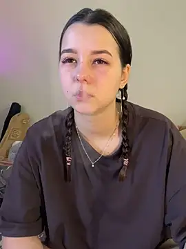 Snapshot of PoppyRobinson chatting on January 2025 11:17:01 AM PoppyRobinson online show from January 2025 11:17:01 AM