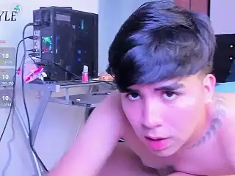 Snapshot of amon_kyle chatting on February 2025 10:26:02 AM amon kyle online show from February 2025 10:26:02 AM