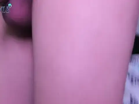 Snapshot of amon_kyle chatting on February 2025 10:09:02 PM amon kyle online show from February 2025 10:09:02 PM