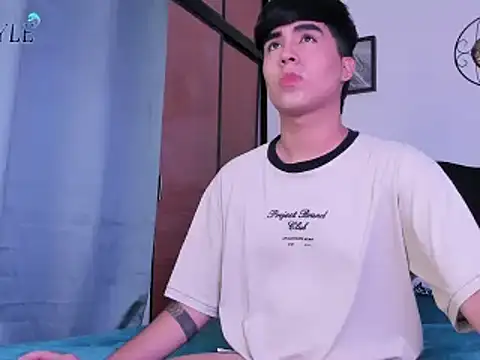 Snapshot of amon_kyle chatting on March 2025 03:44:01 AM amon kyle online show from March 2025 03:44:01 AM