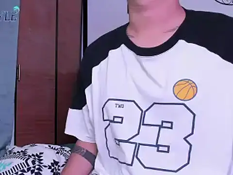 Snapshot of amon_kyle chatting on March 2025 04:02:02 AM amon kyle online show from March 2025 04:02:02 AM