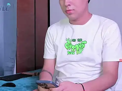 Snapshot of amon_kyle chatting on March 2025 09:35:02 AM amon kyle online show from March 2025 09:35:02 AM