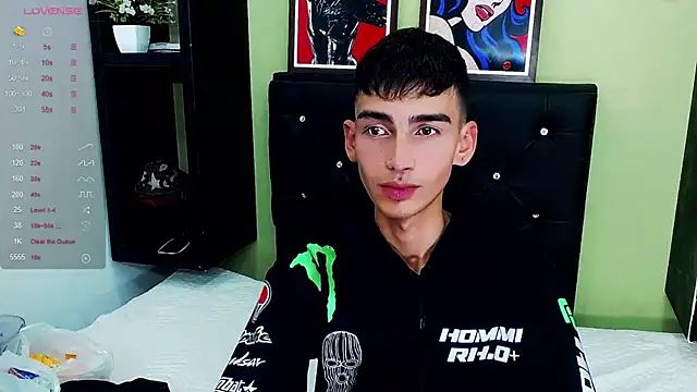 Snapshot of ttimy_x_boy chatting on January 2025 07:11:02 AM ttimy x boy online show from January 2025 07:11:02 AM