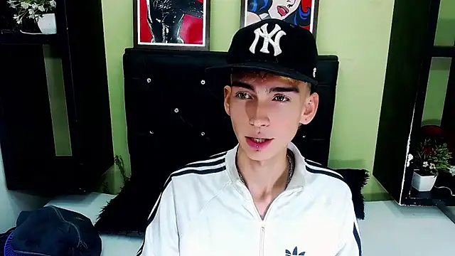 ttimy x boy online show from March 2025 08:46:02 PM