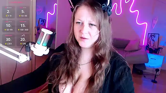 LizzyShine online show from September 2025 03:00:02 PM