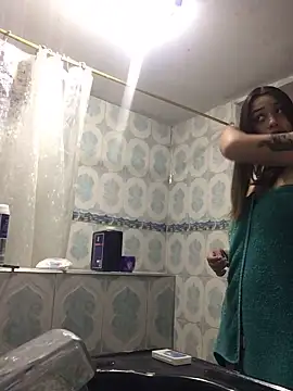 Miss oliviaa online show from January 2025 08:58:01 PM