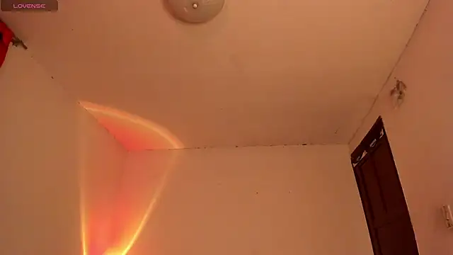 Miss oliviaa online show from October 2025 12:41:02 AM