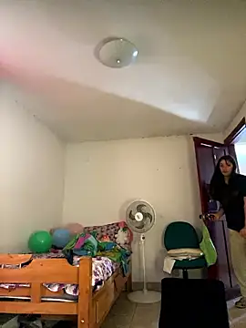 Miss oliviaa online show from January 2026 02:31:01 PM