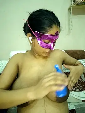 bigtitsqueen online show from October 2025 05:00:02 AM