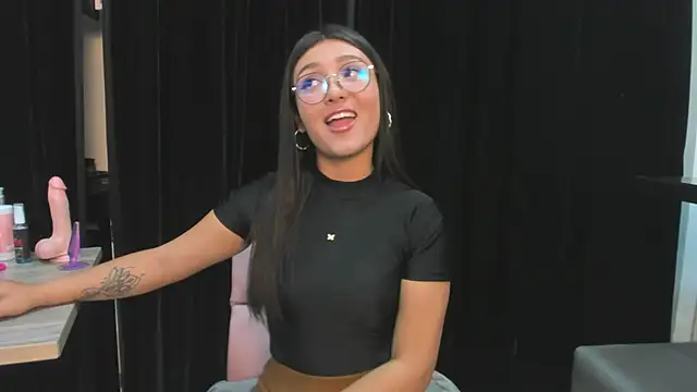 Afrodita Shalom online show from December 2024 11:43:02 AM