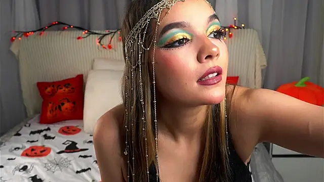 Snapshot of VeronaAppleberry chatting on October 2025 11:36:01 AM VeronaAppleberry online show from October 2025 11:36:01 AM